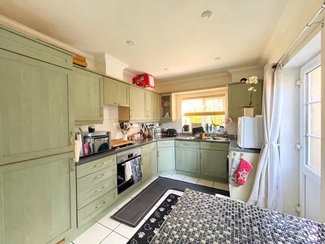 Property photo 2 of 17 Kitchen Edit 2.Jpg