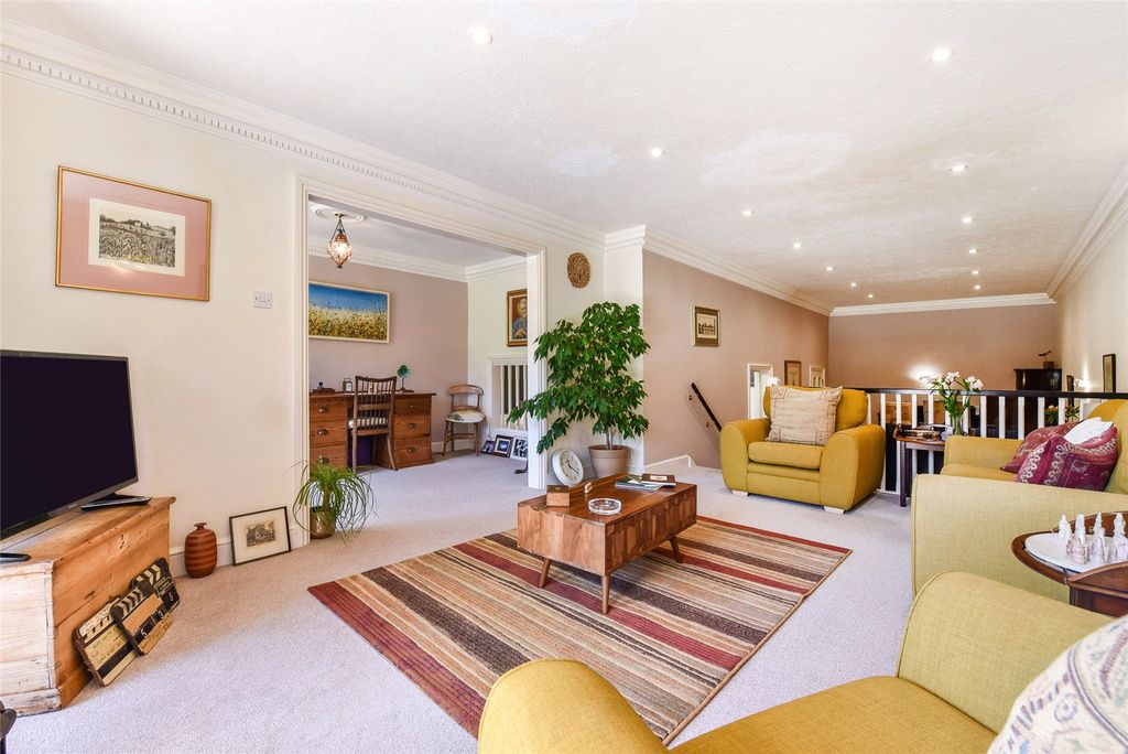 Property photo 2 of 13 Sitting Room