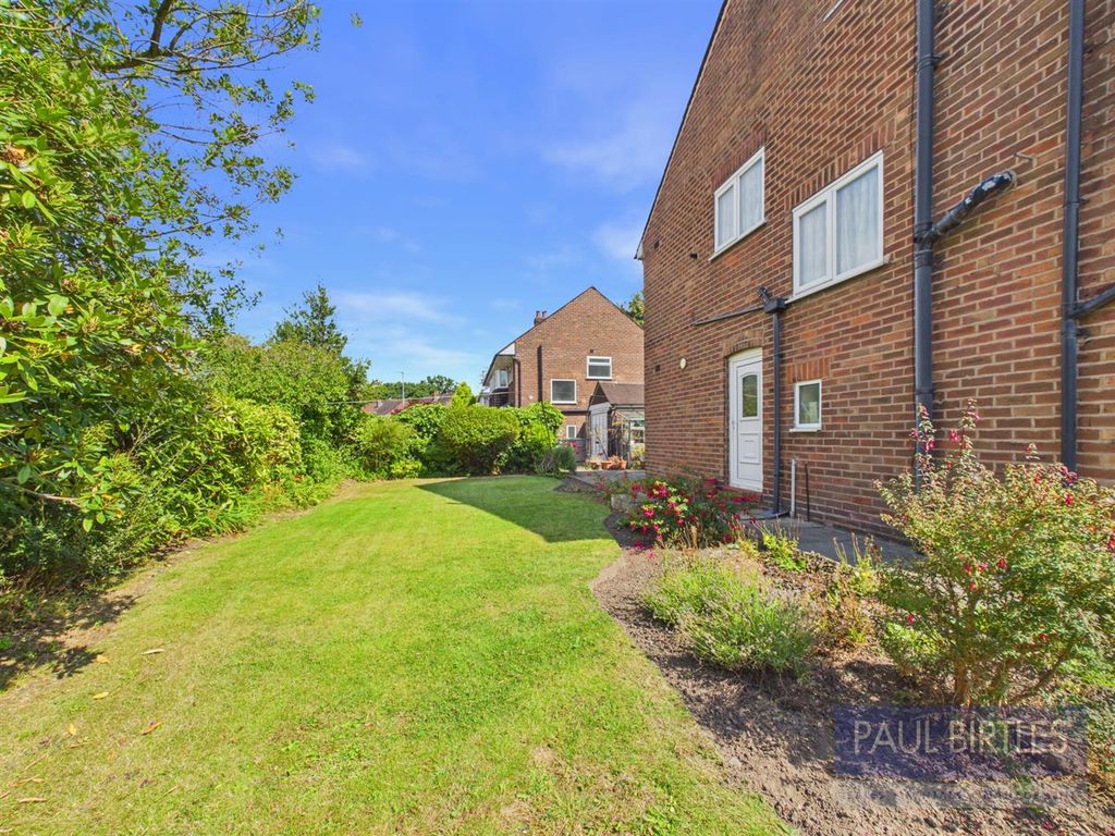 Property photo 2 of 23 Cam04378G0-Pr0397-Still034.Jpg