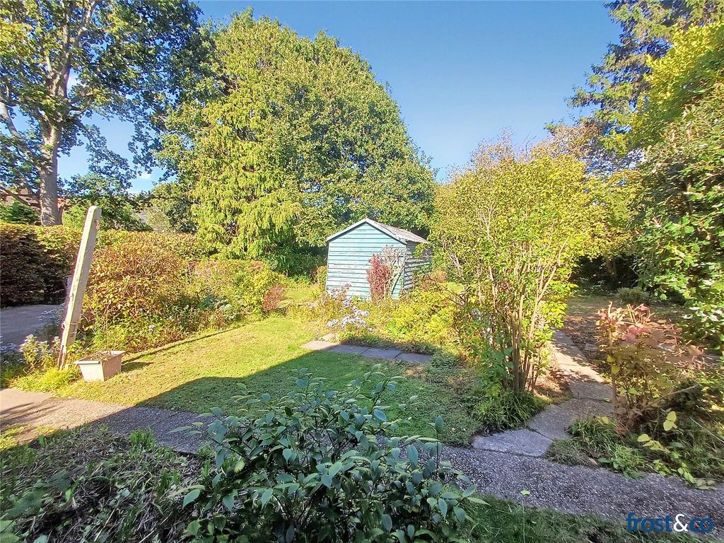 Property photo 3 of 17 Garden