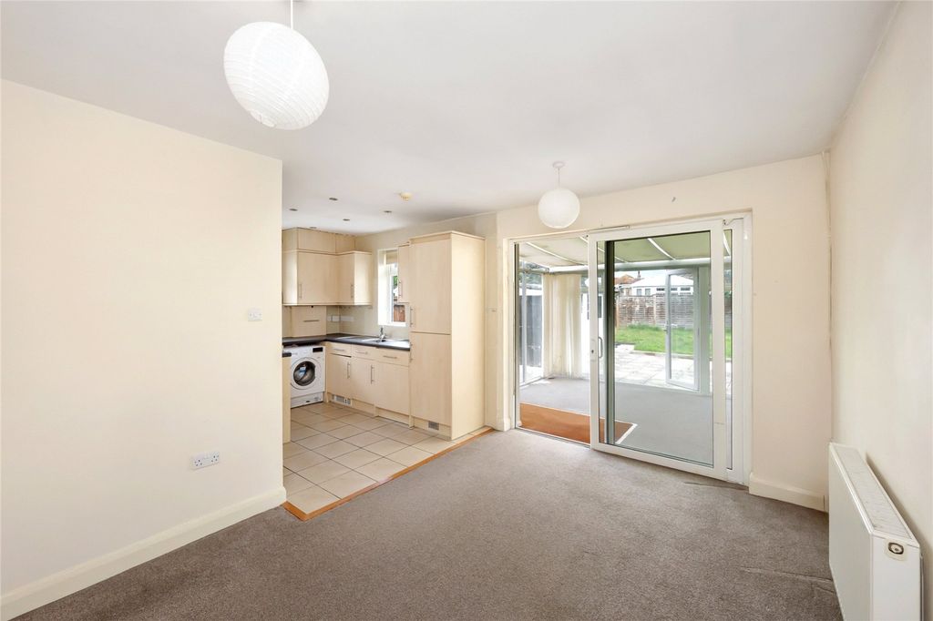 Property photo 2 of 13 Picture No. 10