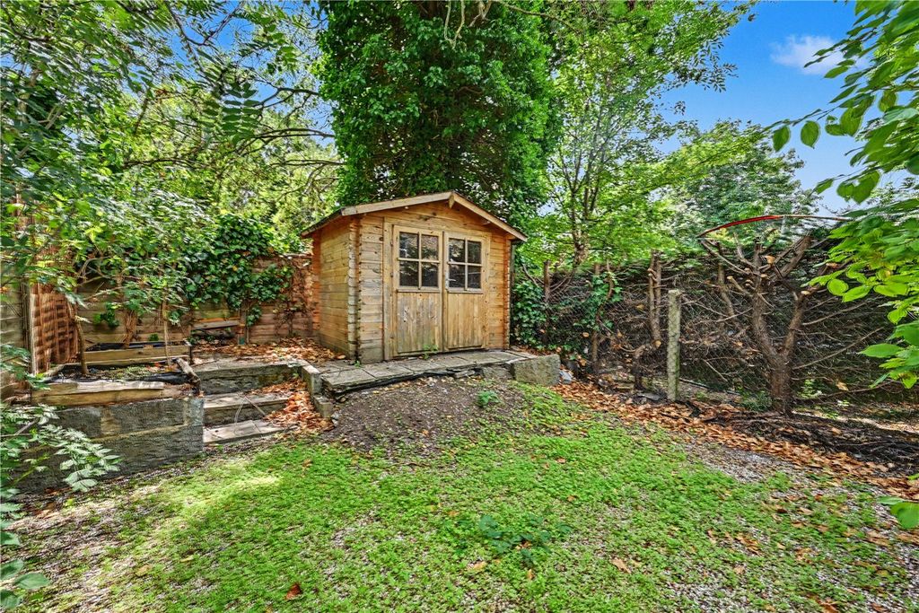 Property photo 2 of 13 Picture No. 14