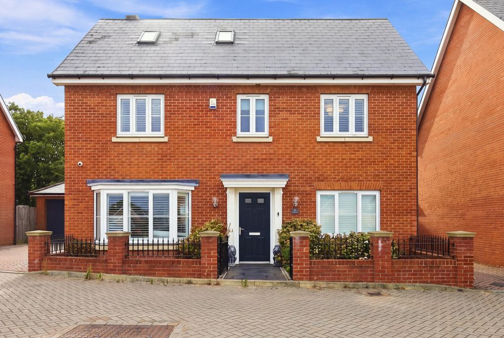 Property photo 1 of 33