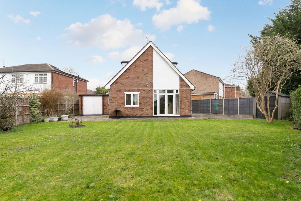 Property photo 1 of 17