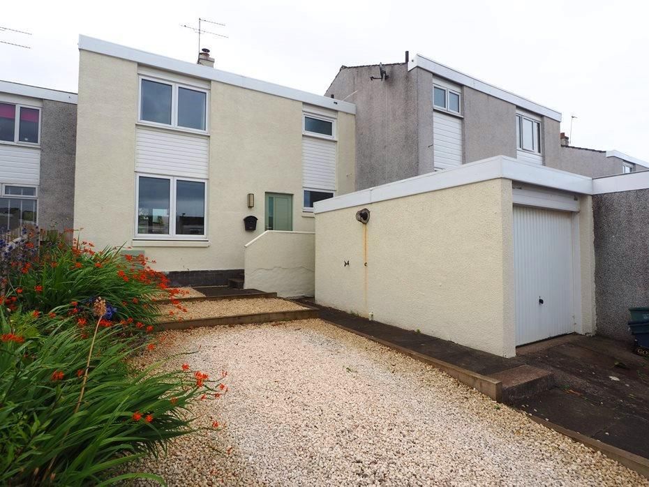 Property photo 2 of 31