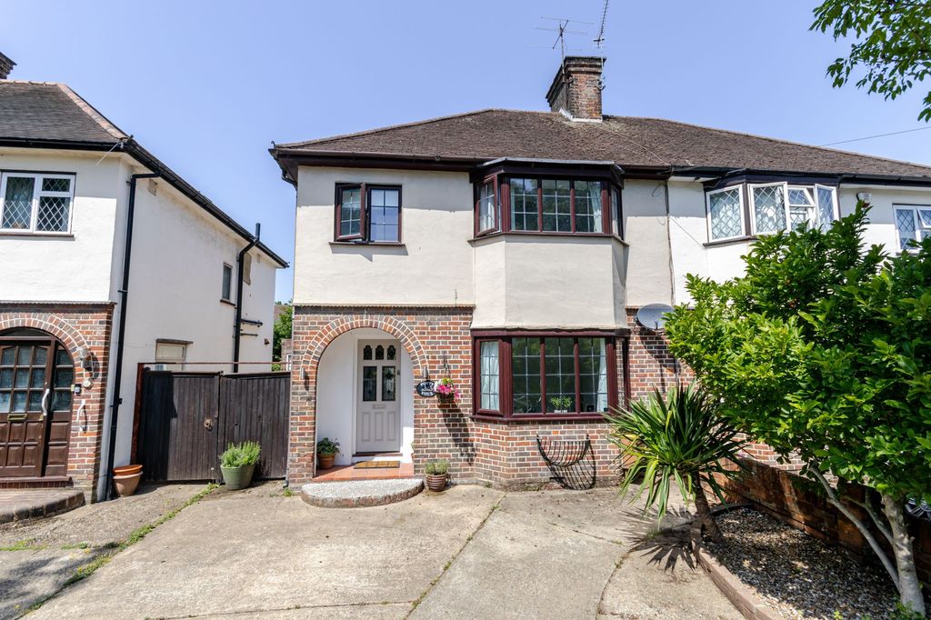 Property photo 1 of 18