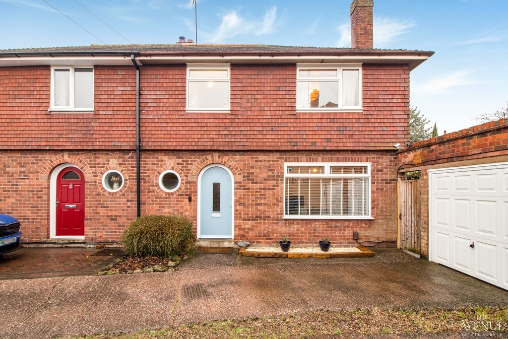 Property photo 1 of 20 4884891