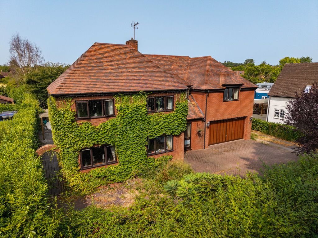 Property photo 1 of 42