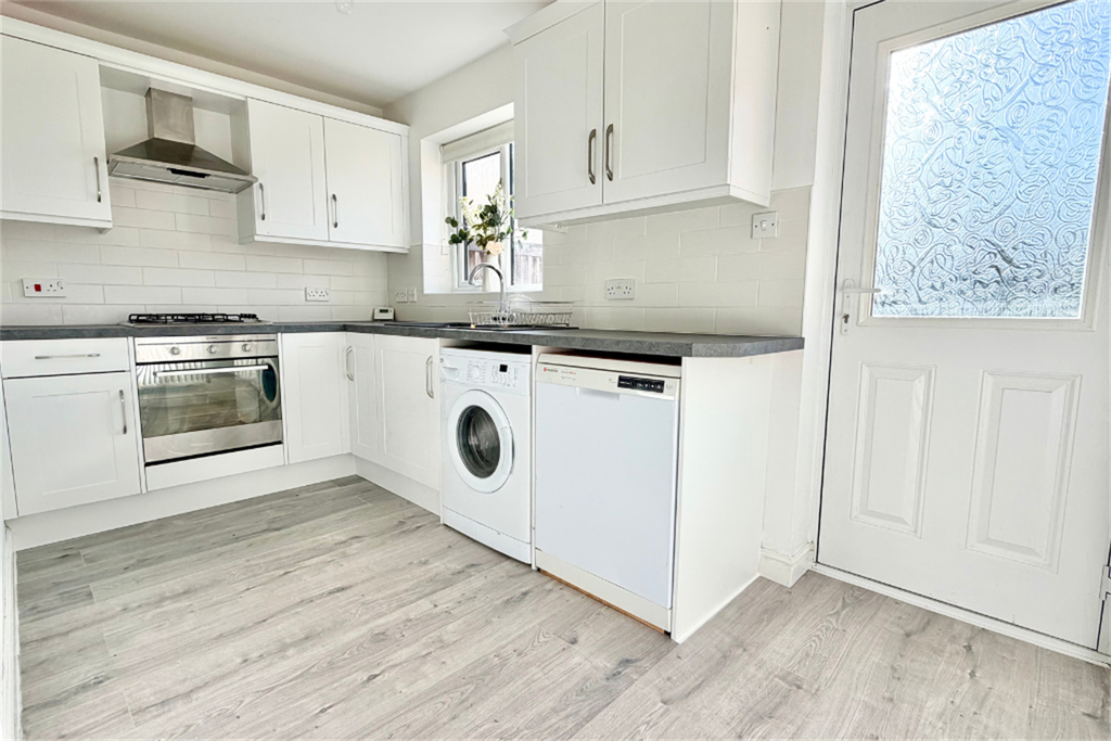 Property photo 2 of 22 Kitchen