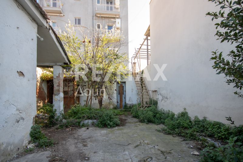 Property photo 2 of 26
