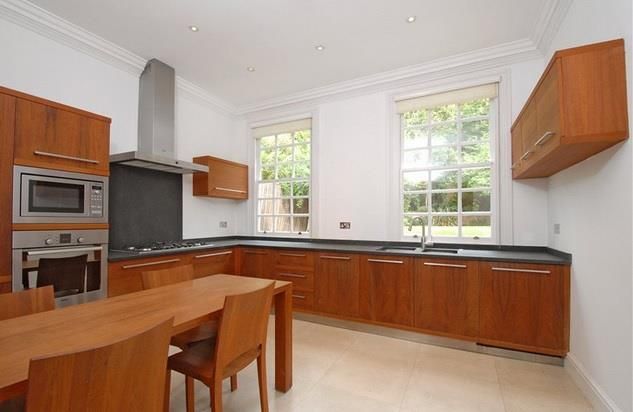 Property photo 1 of 8 Eat In Kitchen.Jpg