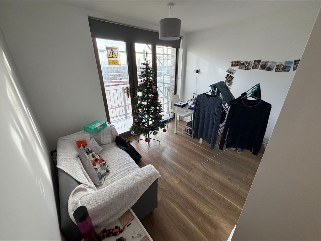 Property photo 2 of 8