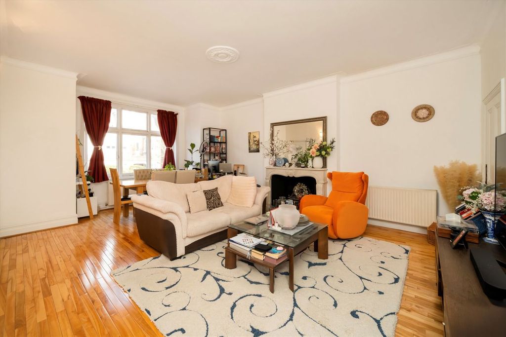 Property photo 2 of 6