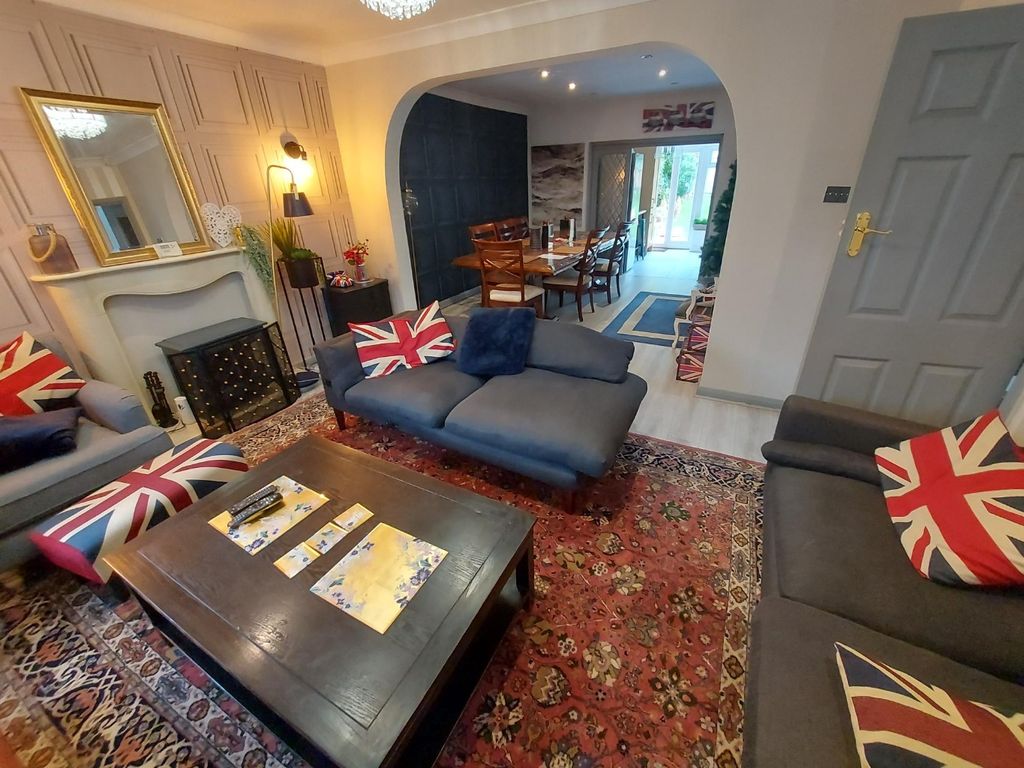 Property photo 2 of 15 2779713