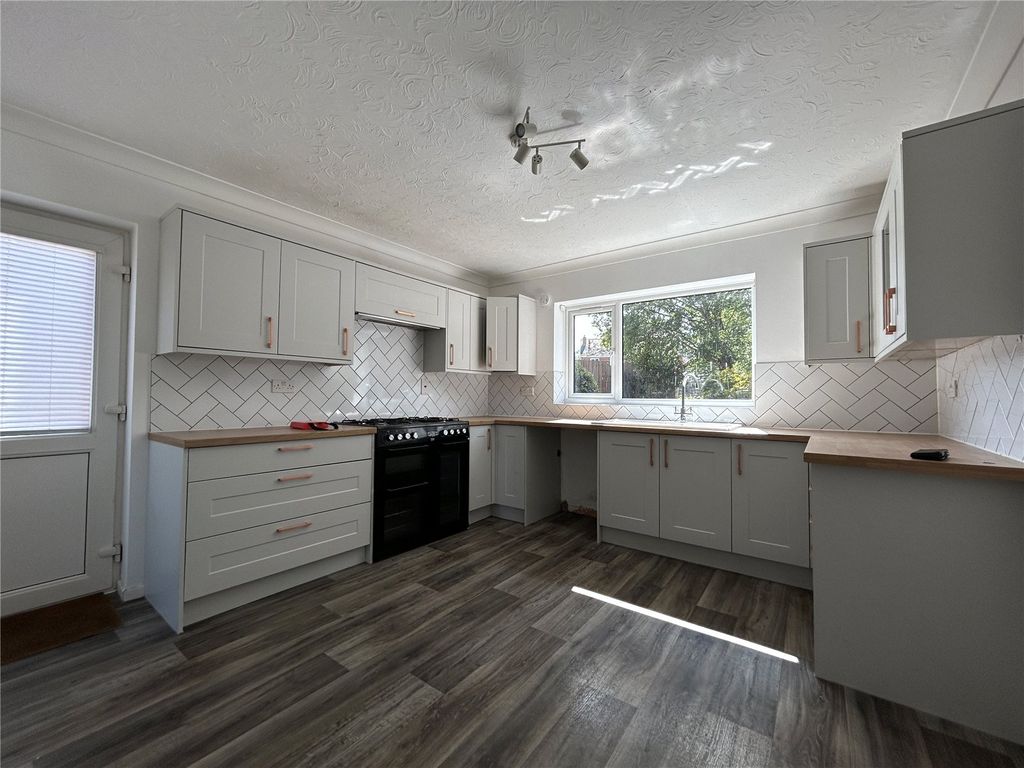 Property photo 2 of 13 Picture No. 02