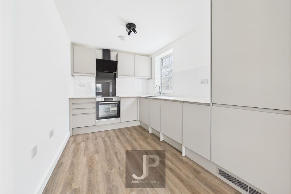 Property photo 1 of 10 Cam01632G0-Pr0203-Still041.Jpg