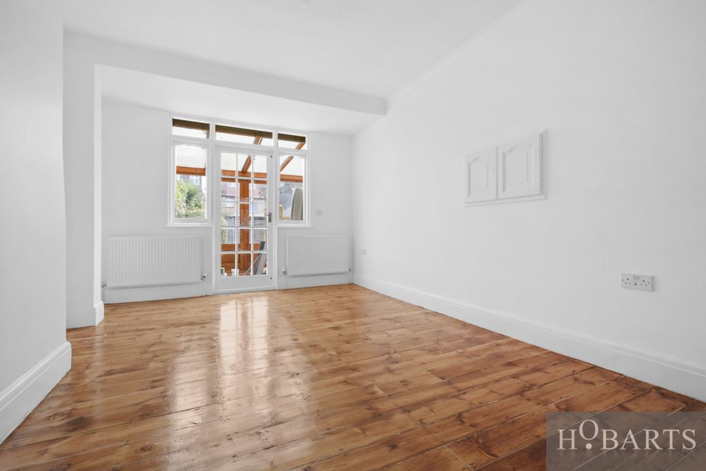 Property photo 2 of 9 Gallery