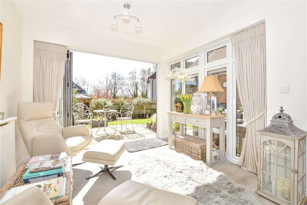 Property photo 2 of 18 Lounge/Diner