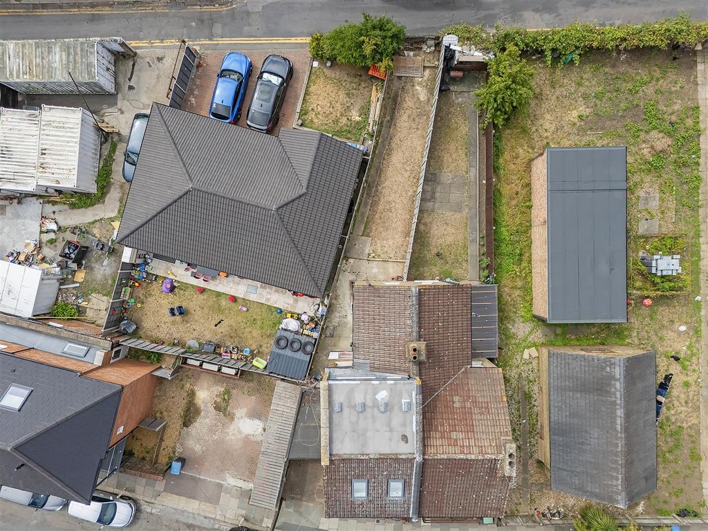 Property photo 2 of 35 Dji_20250709110416_0793_D Copy.Jpg