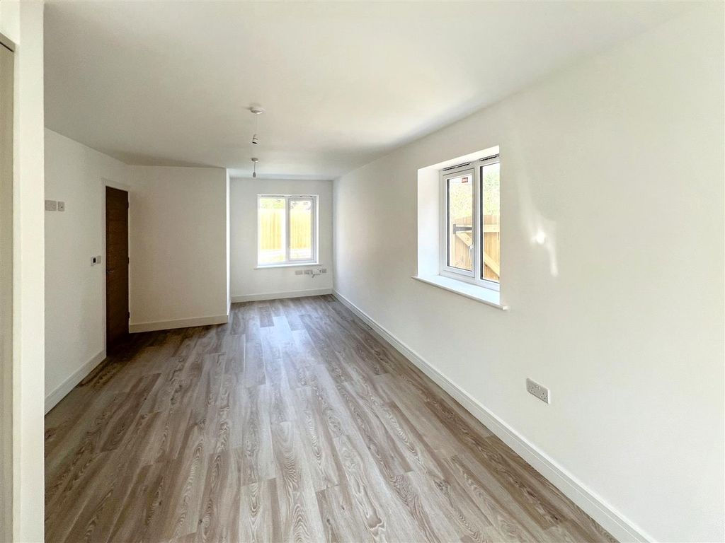 Property photo 3 of 8 Img_6920.Jpg