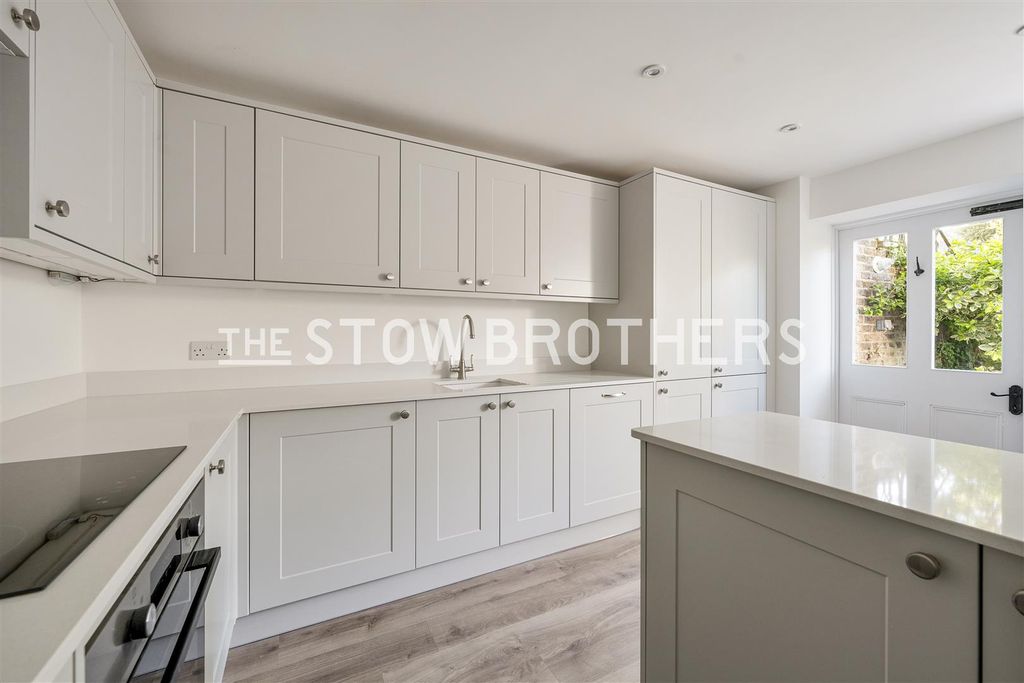 Property photo 2 of 27 Kitchen