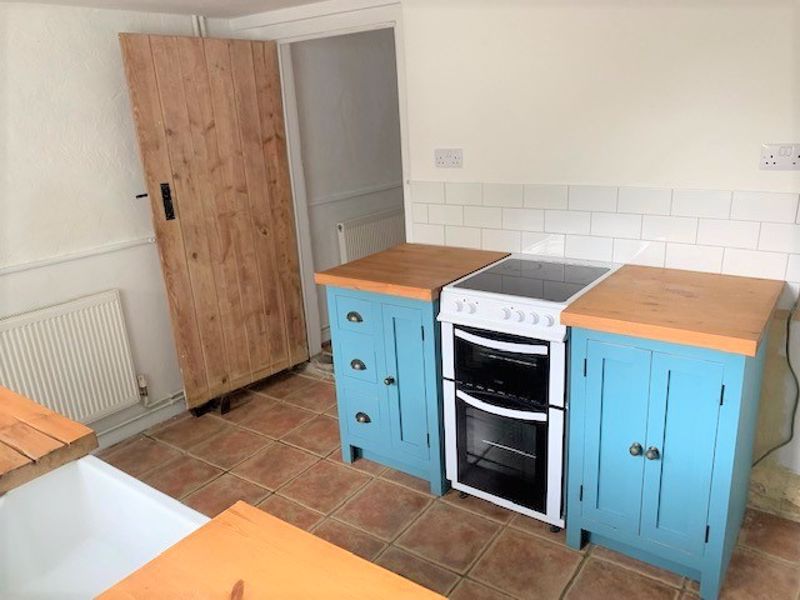 Property photo 3 of 16 Photo 8