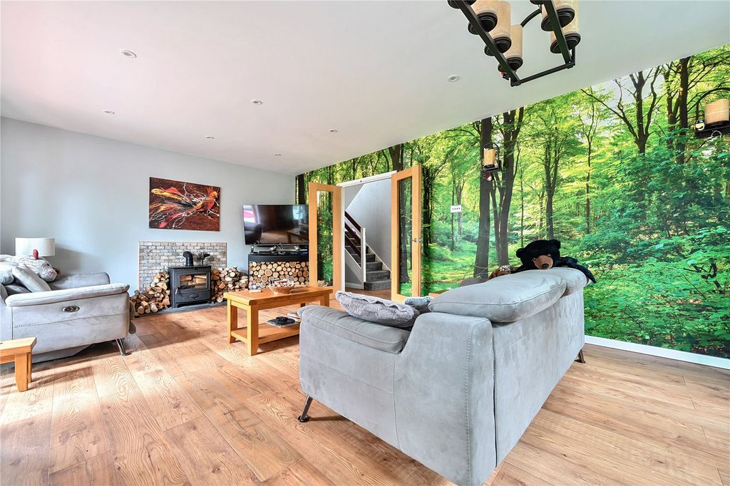 Property photo 2 of 19 Picture No. 08