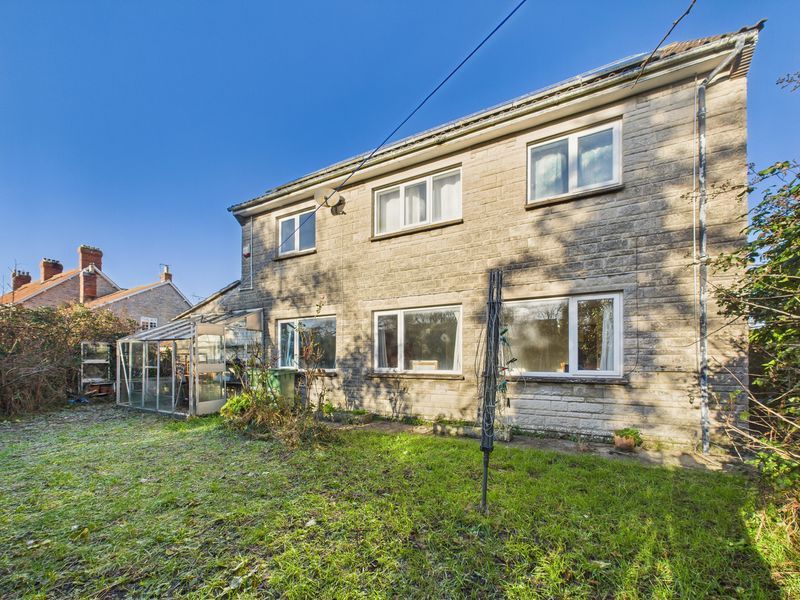 Property photo 2 of 17 Photo 16