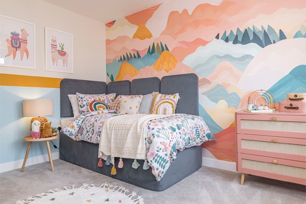 Property photo 1 of 16 Perfect Size Bedroom As A Home Office Or Nursery
