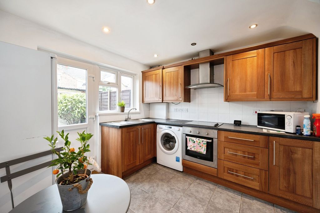 Property photo 1 of 19 Pbox-Img.Jpg