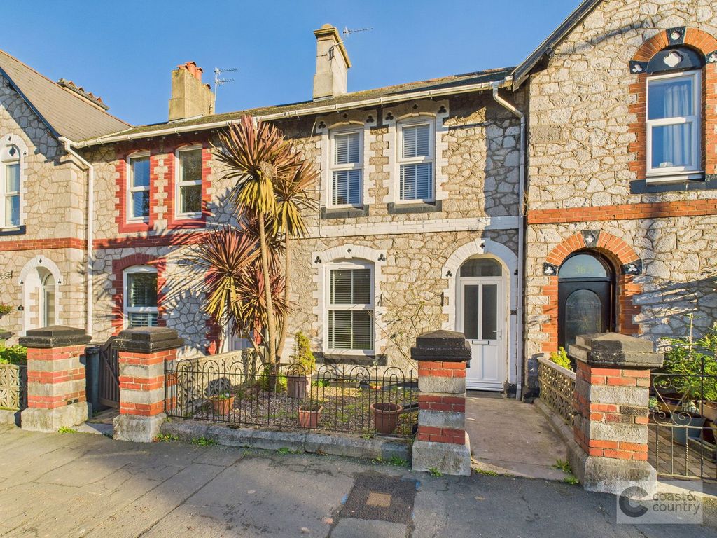 Property photo 1 of 16