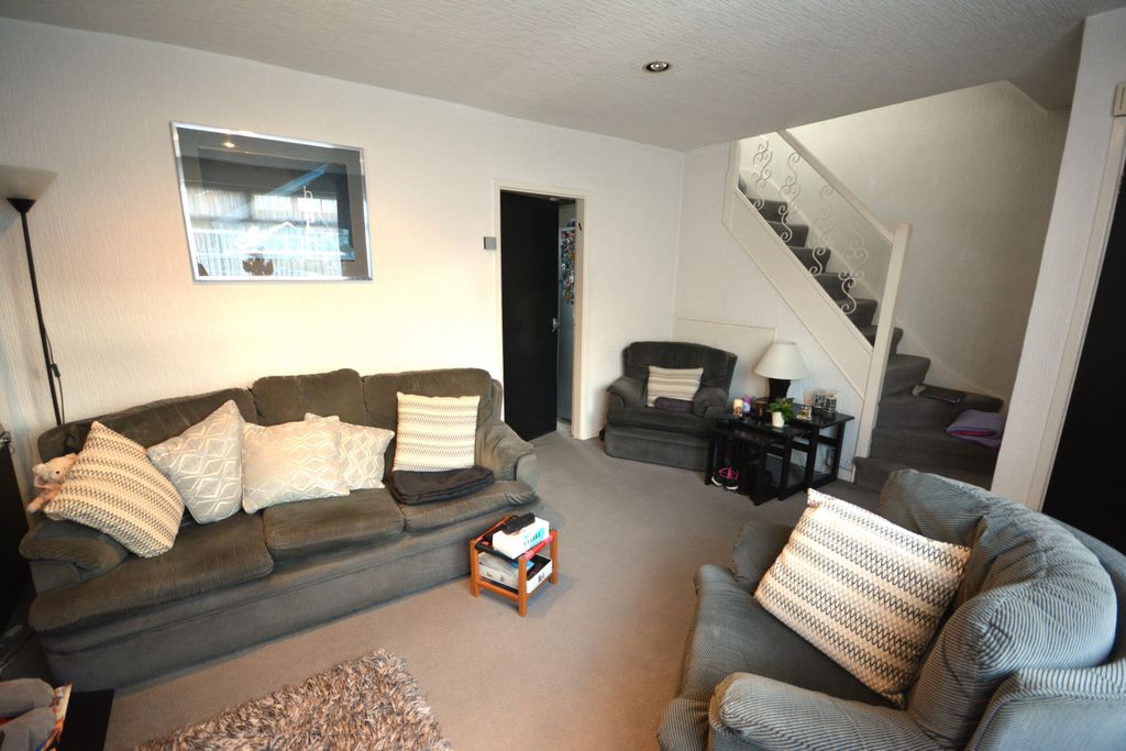 Property photo 2 of 14 Living Room