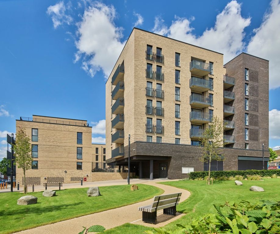 Property photo 3 of 7 242080-28A
