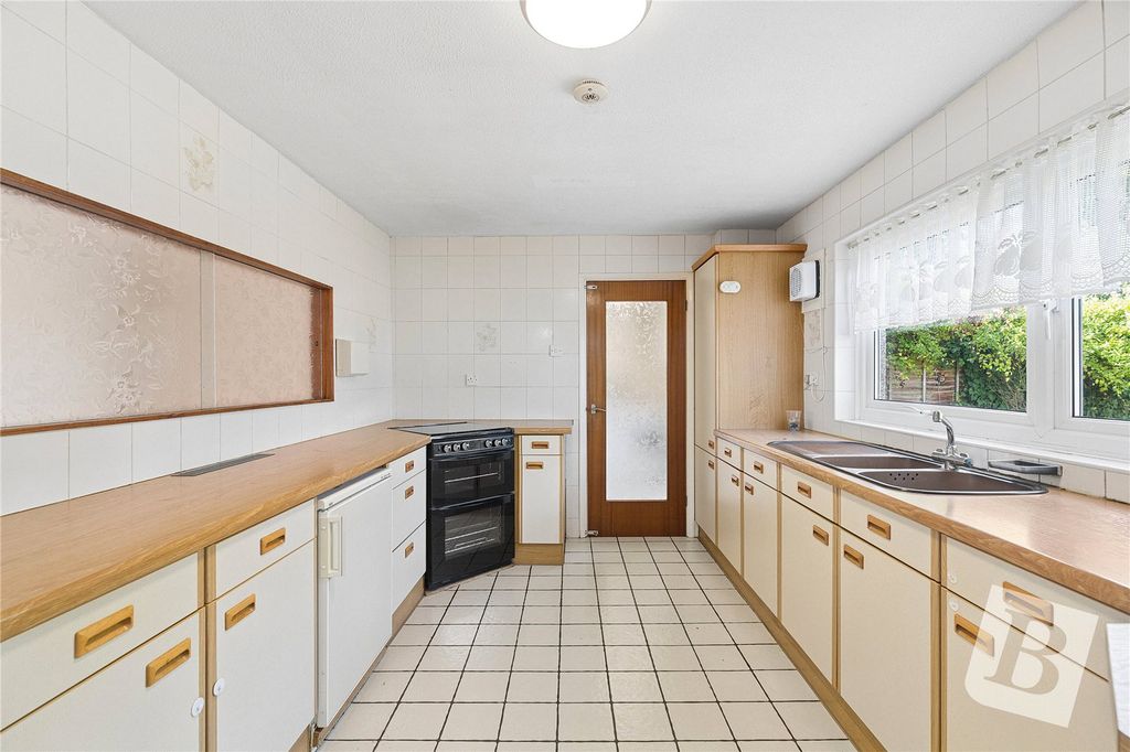 Property photo 3 of 17 Picture No. 10
