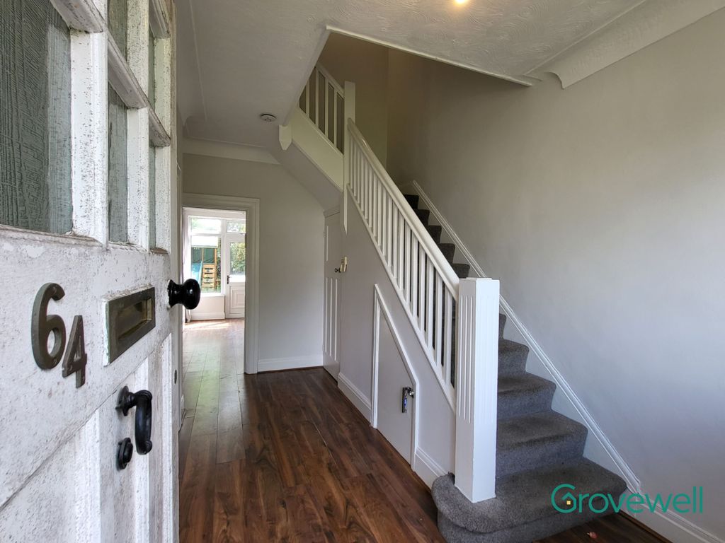 Property photo 2 of 25