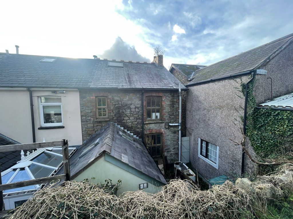 Property photo 3 of 10