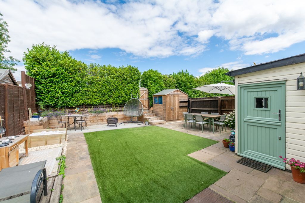 Property photo 2 of 17 Picture No. 26