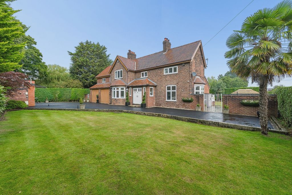 Property photo 2 of 43 5392952
