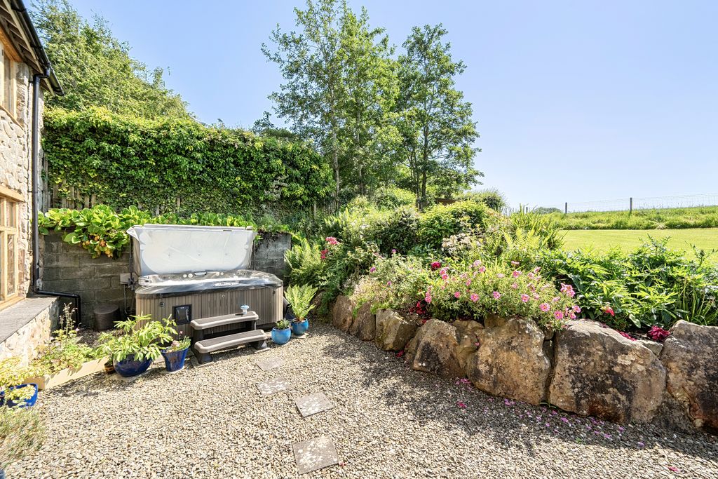 Additional image 19 of 4 bed barn conversion for saleOak Barn, Woodhill, Nr Trefonen, Oswestry SY10