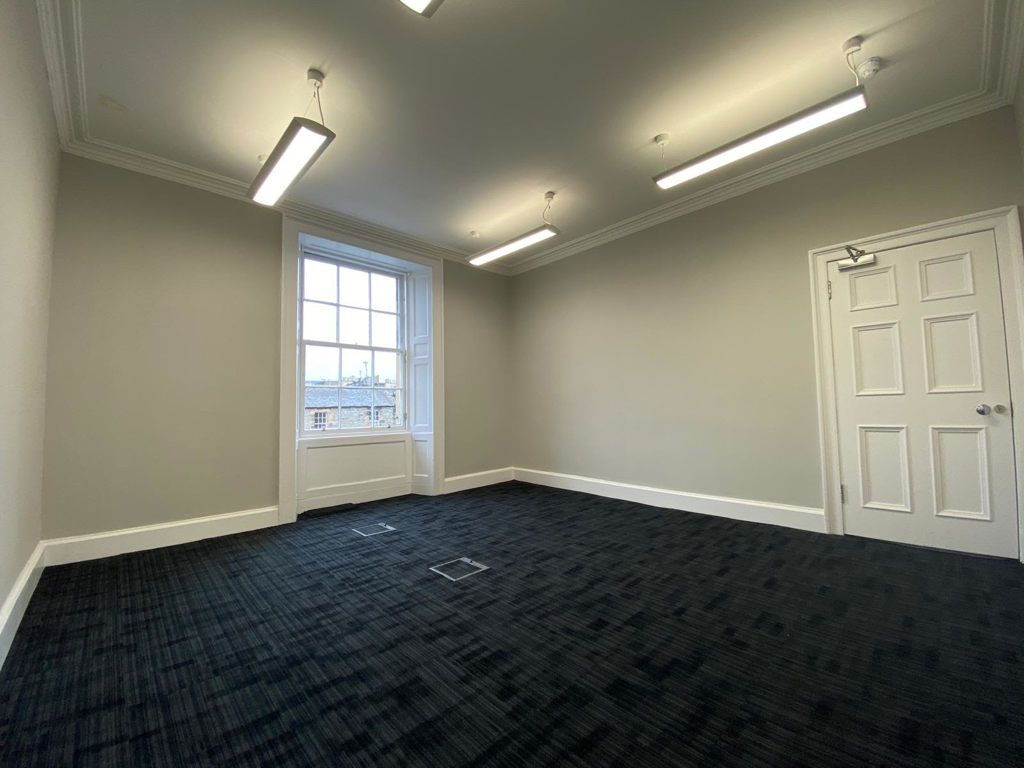 Property photo 3 of 11 Photo 15