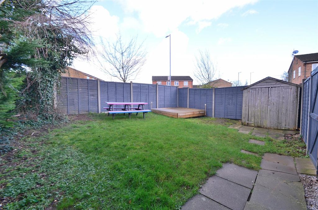 Property photo 2 of 10 HD Garden 2.Jpg