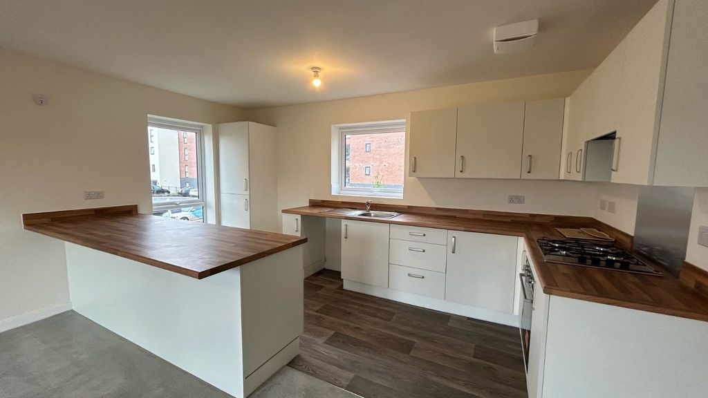 Property photo 3 of 8 Picture No. 05