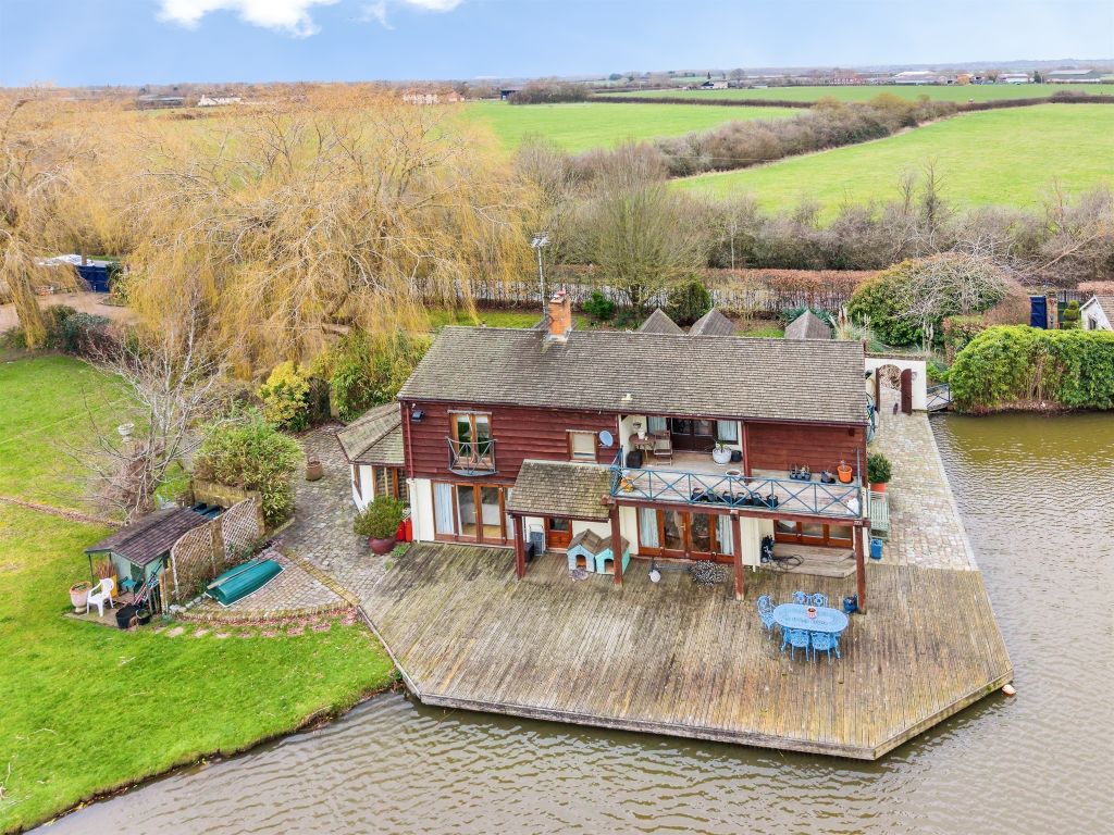 Property photo 2 of 24