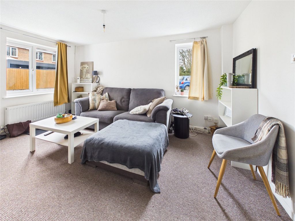 Property photo 2 of 14 Picture No. 12