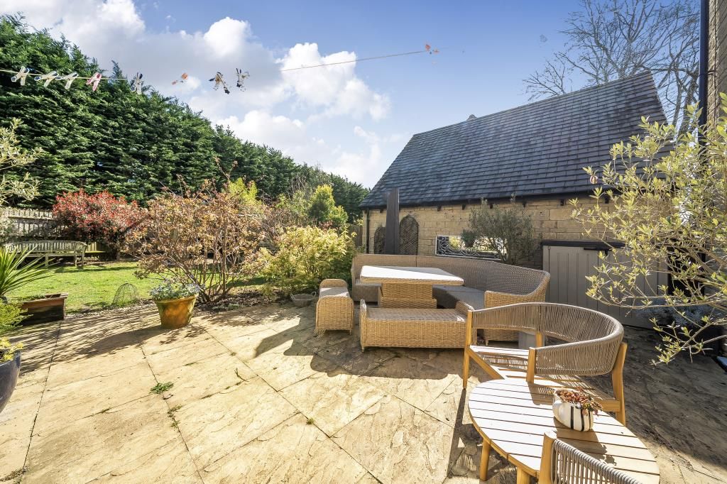 Property photo 2 of 31 Garden