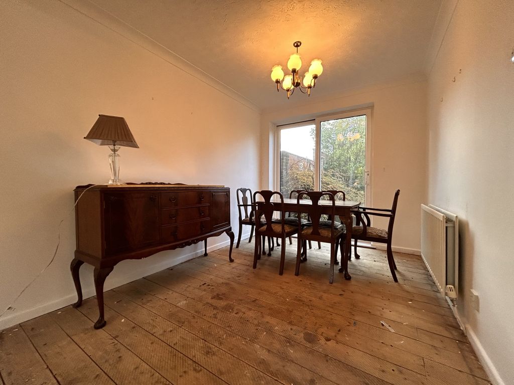 Property photo 3 of 17 Img_6147