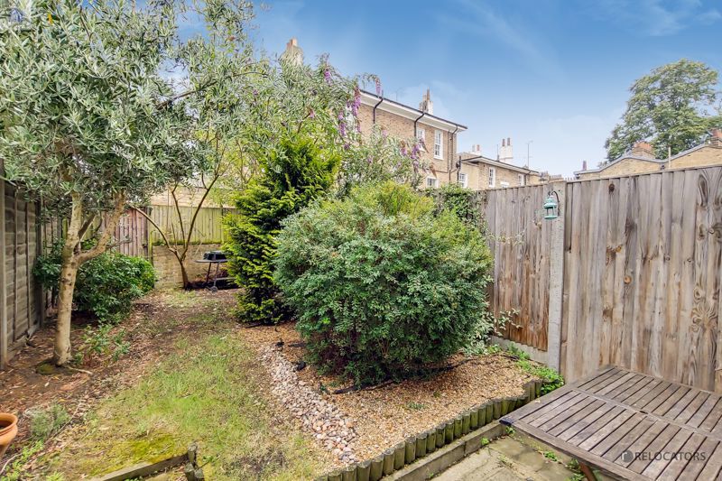 Property photo 1 of 14 Photo 6