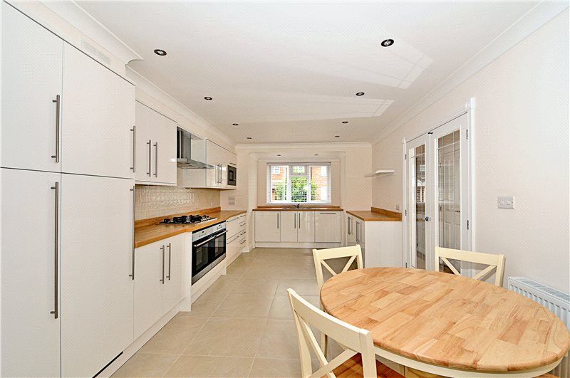 Property photo 2 of 9 Kitchen / Dining Roo