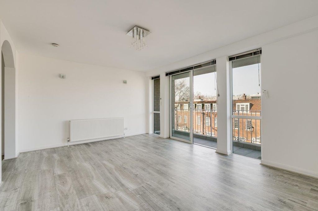 Property photo 2 of 10 Picture No. 18