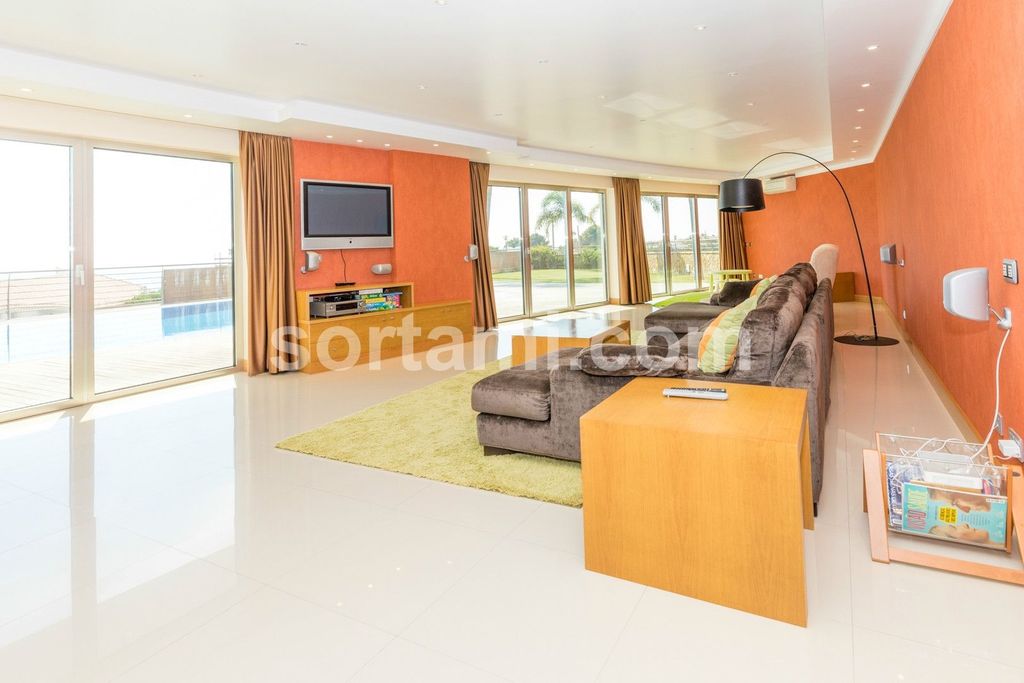 Property photo 3 of 45